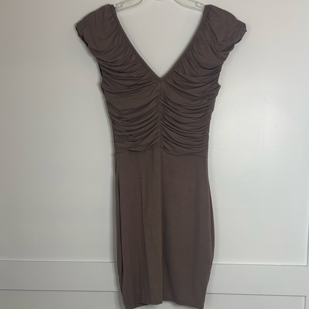 Chic Ruched Mini Dress in Brown size 8 in great condition
